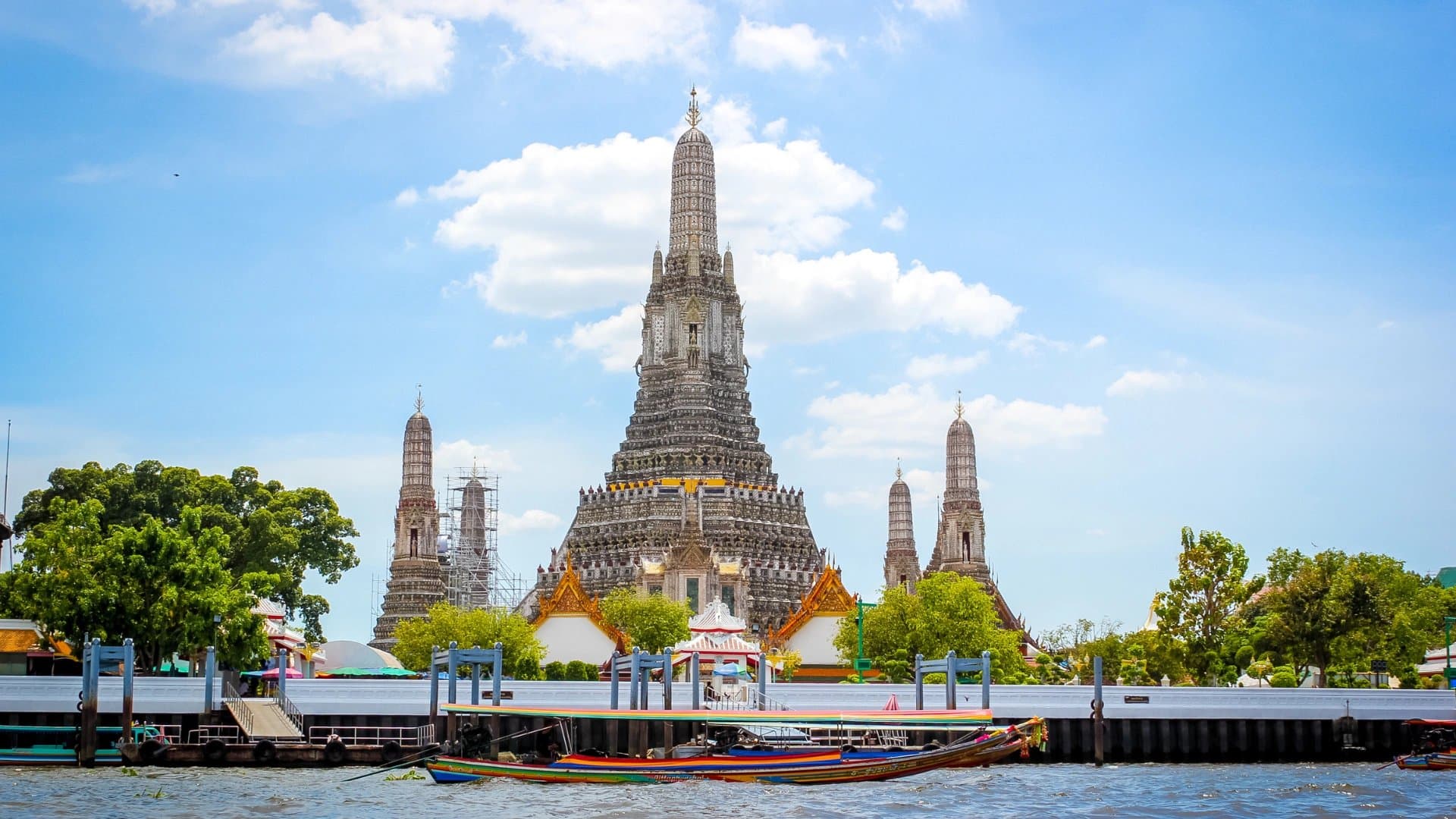 曼谷鄭王廟 Wat Arun 黎明寺碎瓷尖塔
