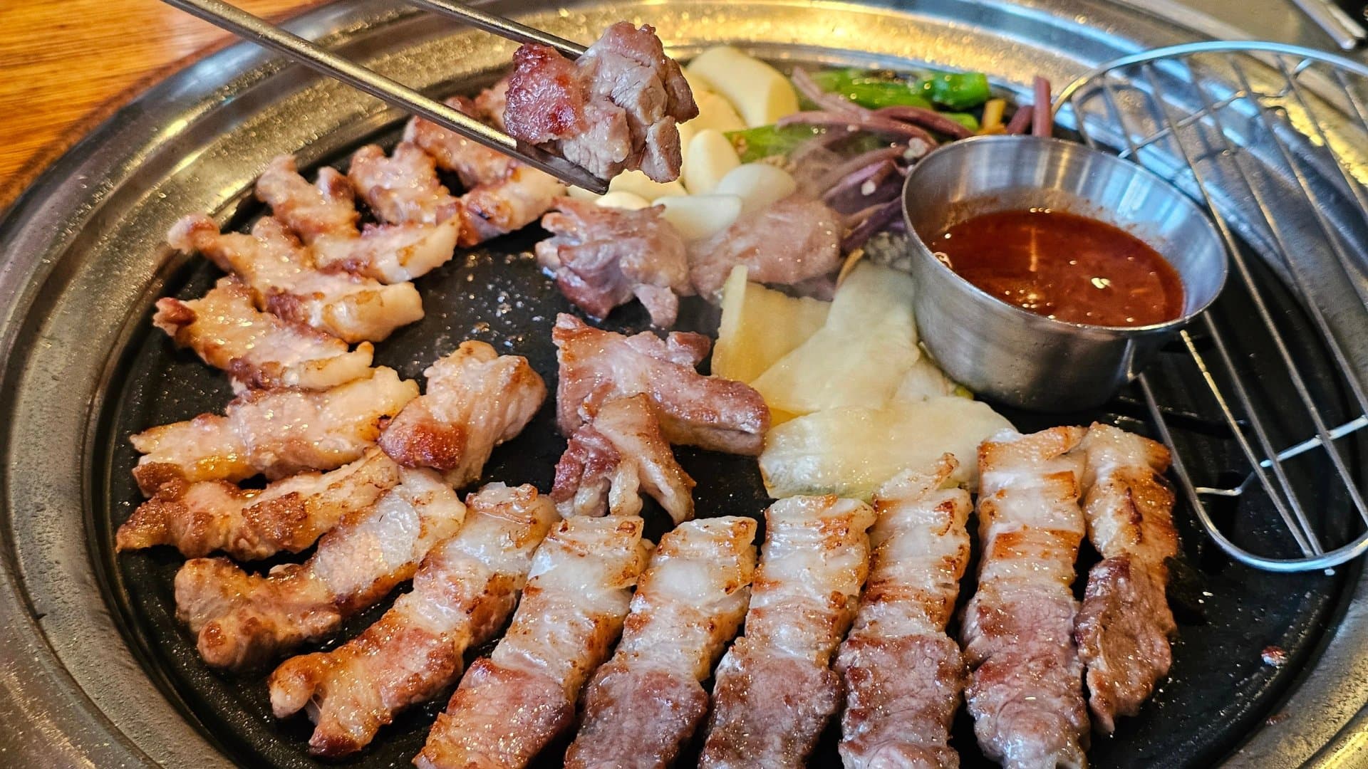 沙壩黑豬肉燒烤少數民族料理