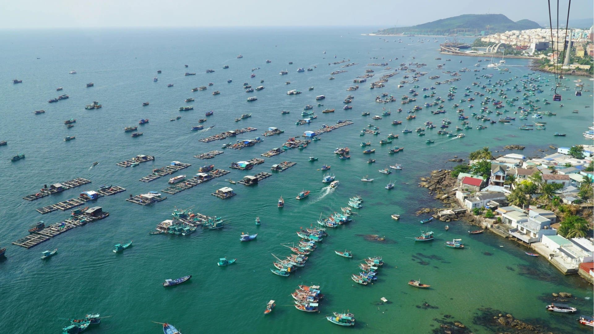 富國島出海深海釣魚（Deep Sea Fishing）船隻與海景